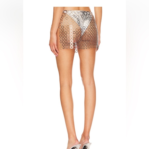 h:ours Sylvie Mini Skirt in Silver - Picture 4 of 8